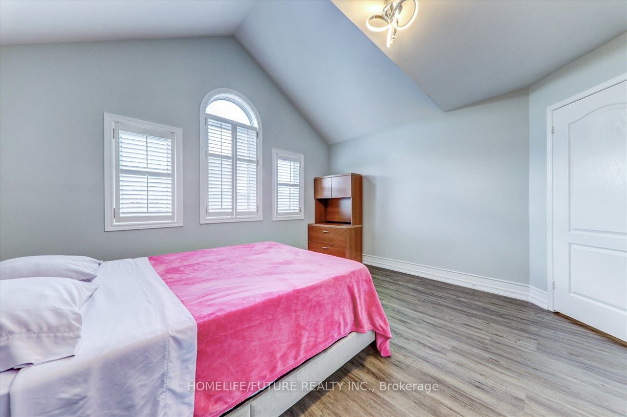1761 Silver Maple Drive