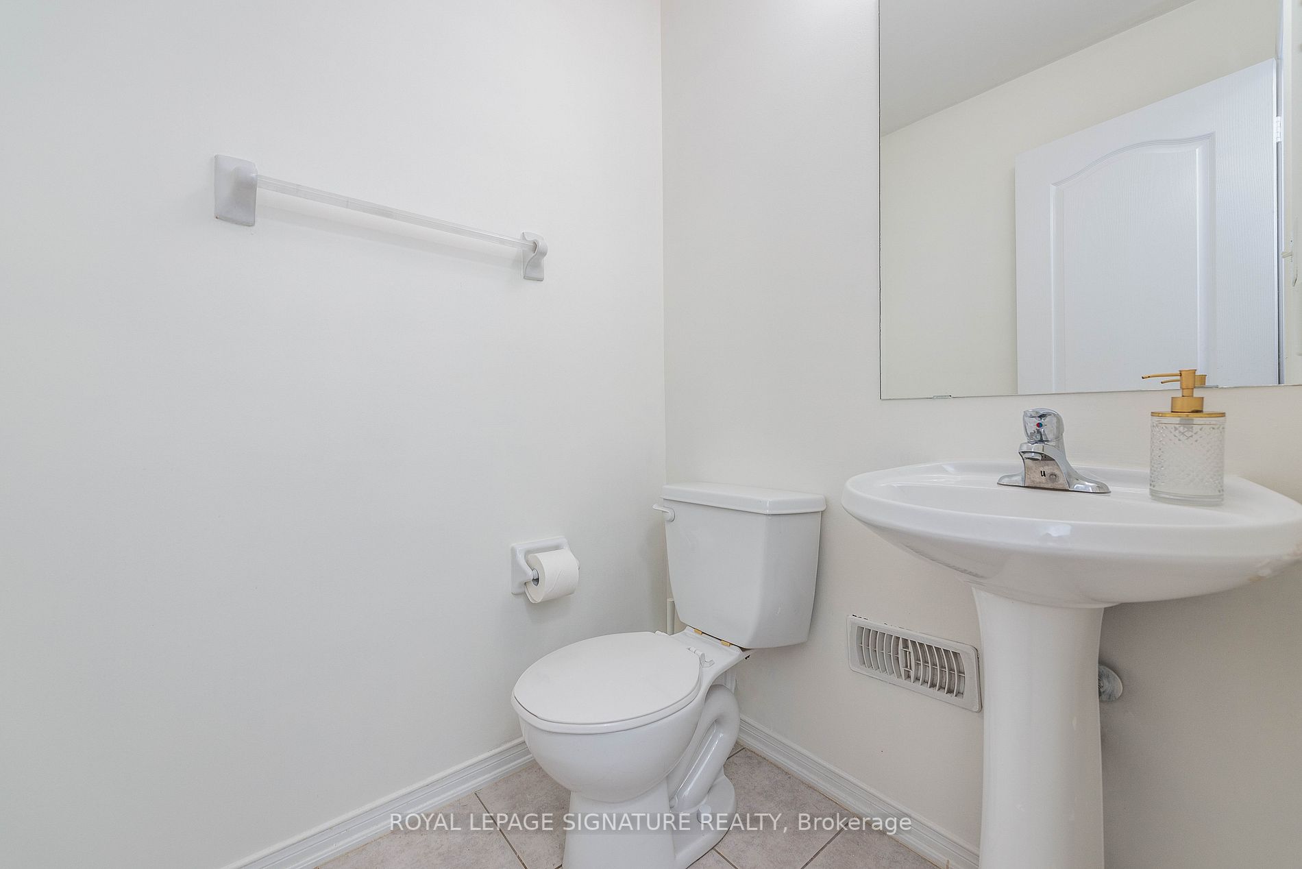 48 Carpendale Crescent