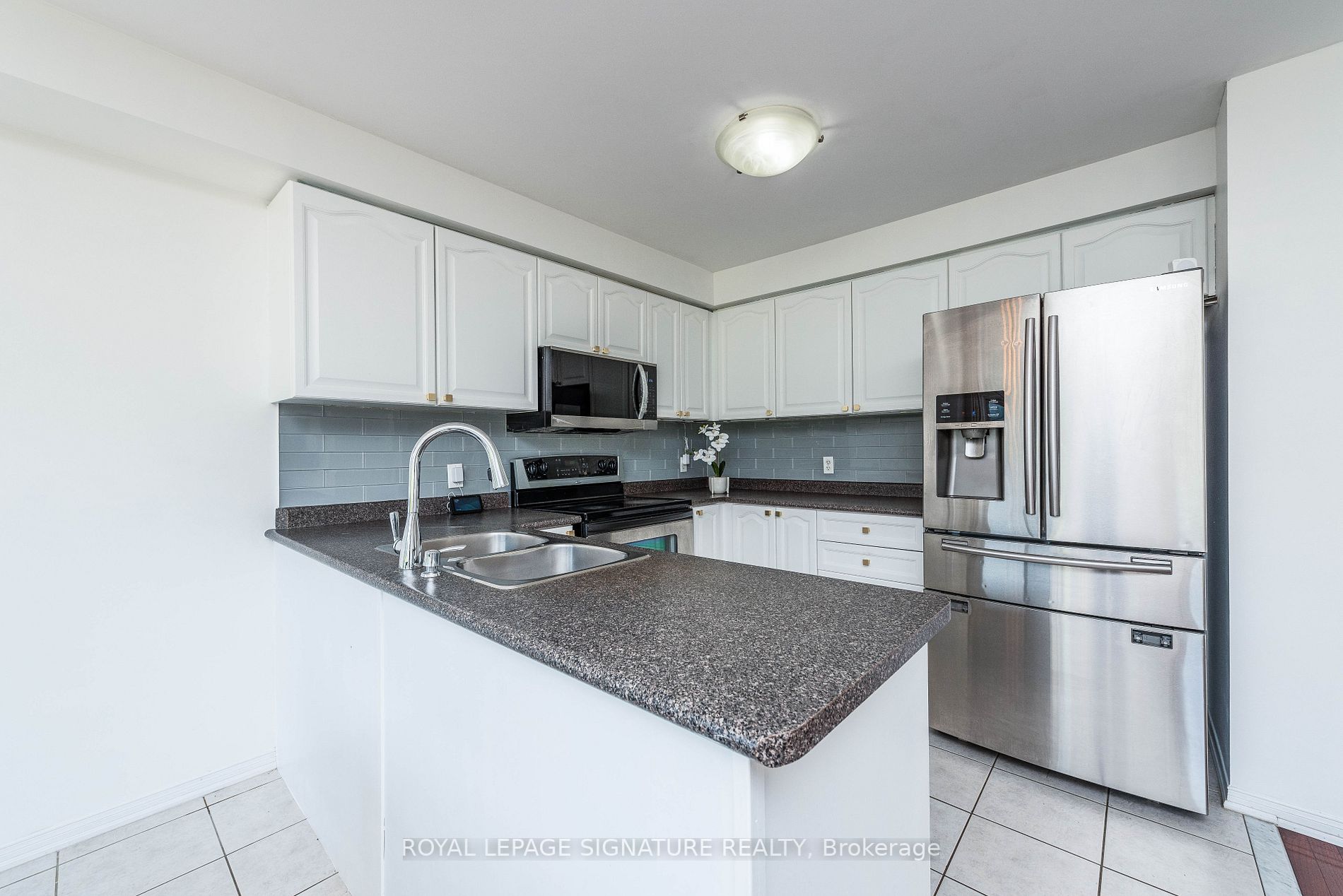 48 Carpendale Crescent
