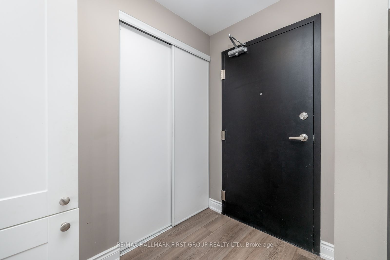 21 Brookhouse Drive, #206