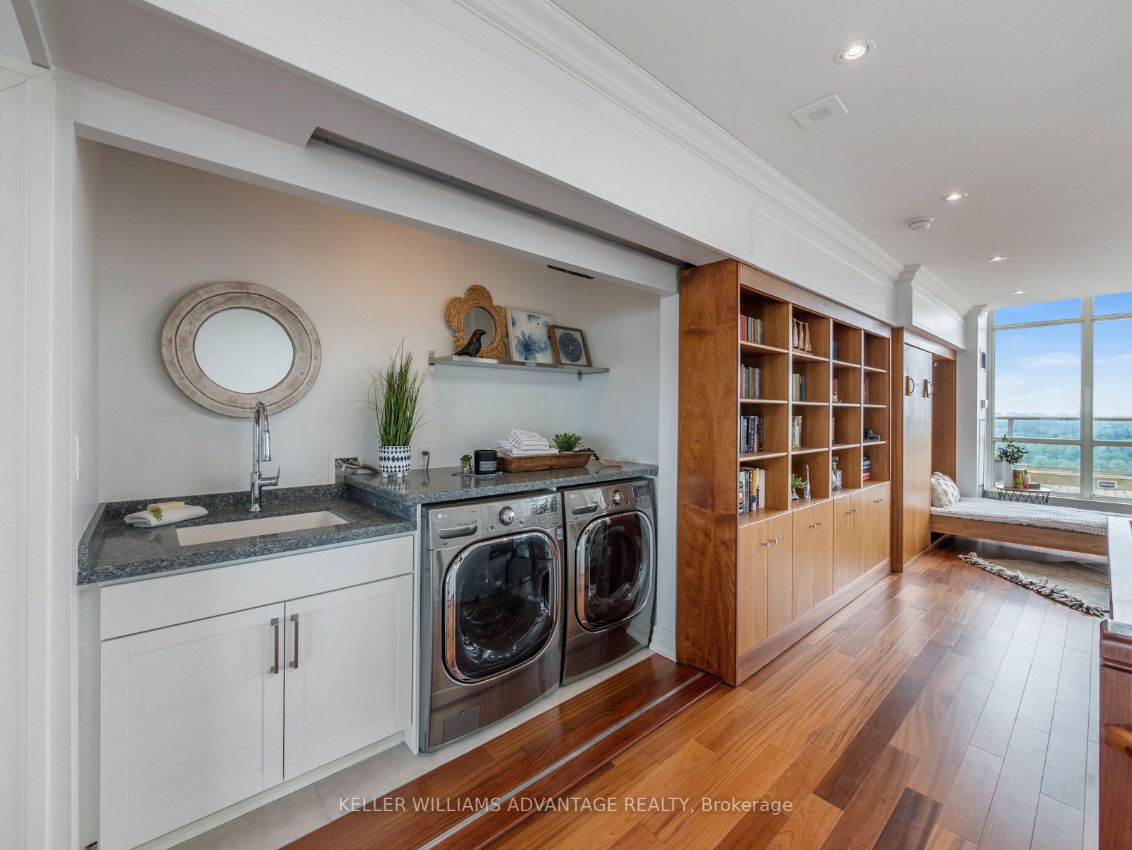 20 Guildwood Pkwy, #Ph 15
