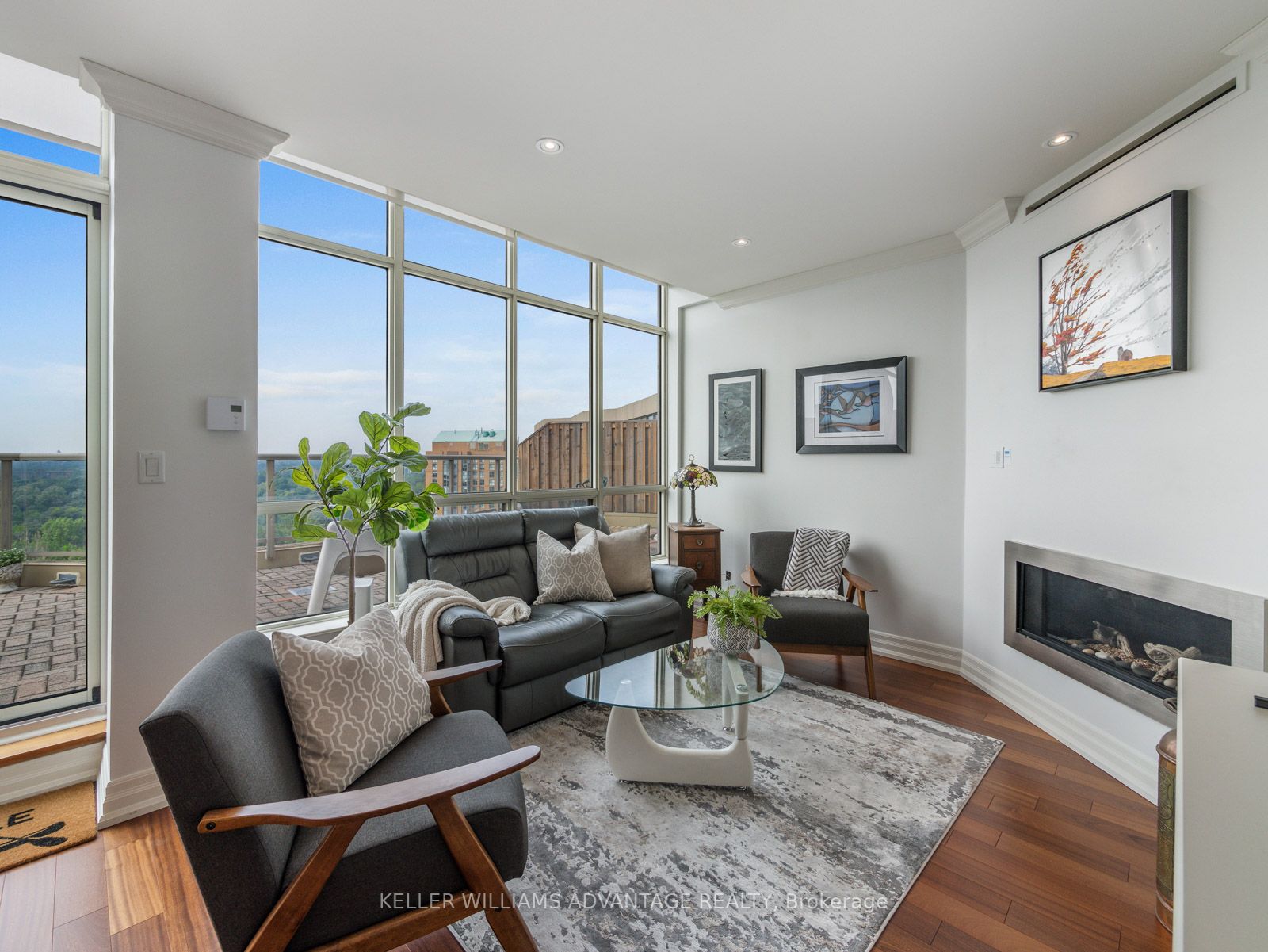 20 Guildwood Pkwy, #Ph 15