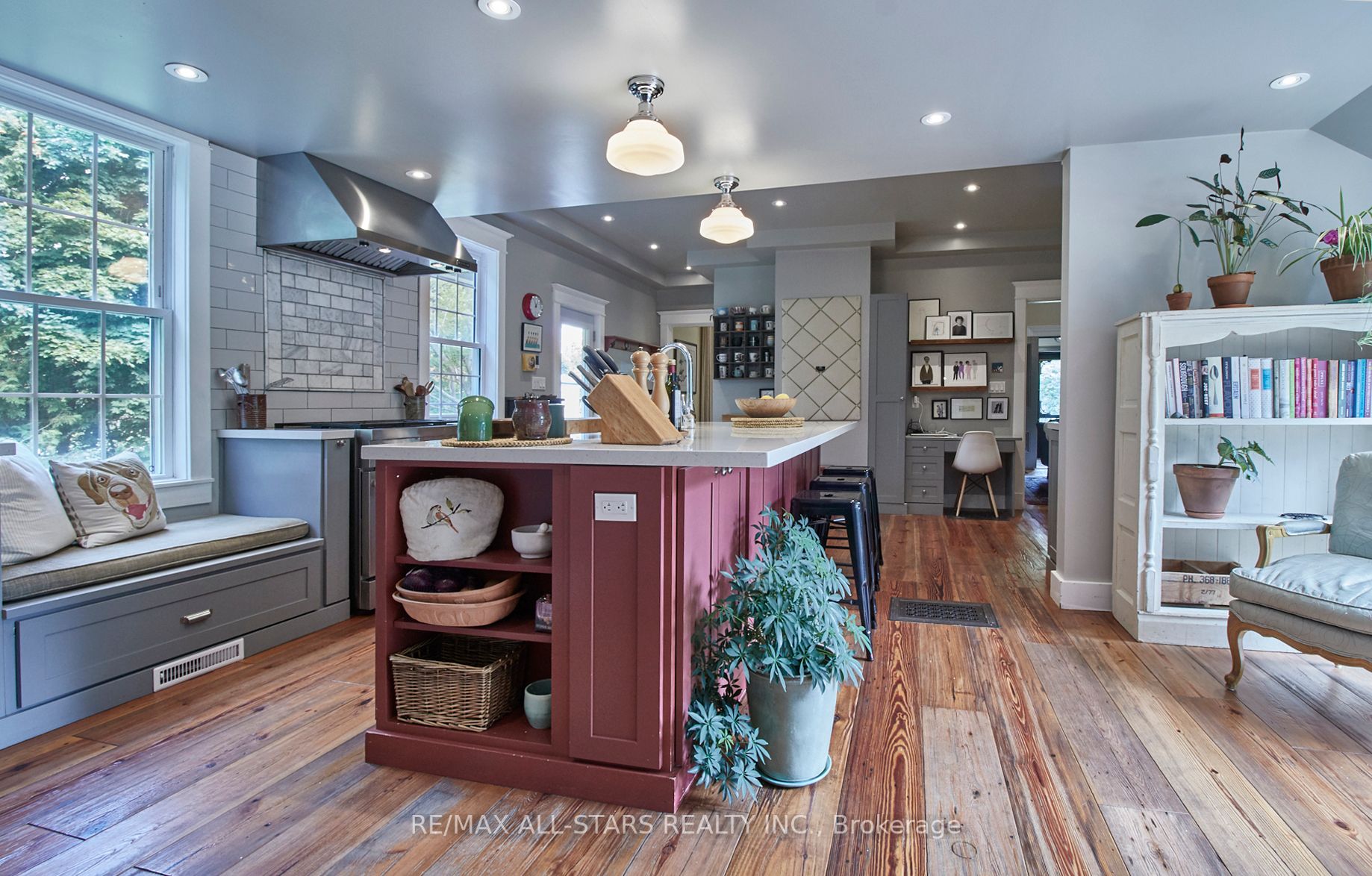 14170 Old Simcoe Rd