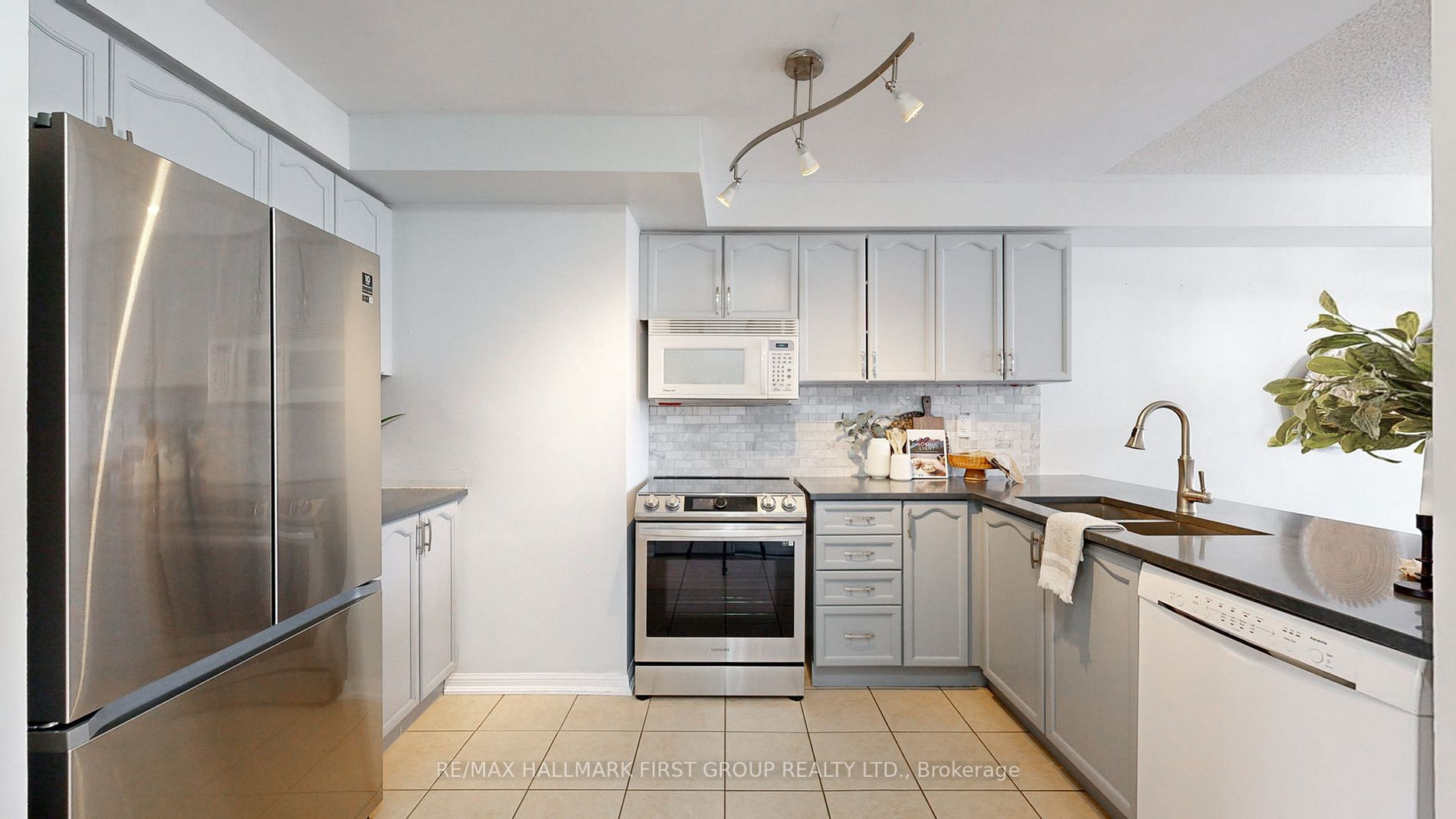 18 Annisson Crt