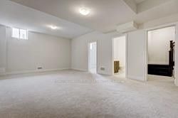 33 St Ives Cres