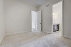 33 St Ives Cres