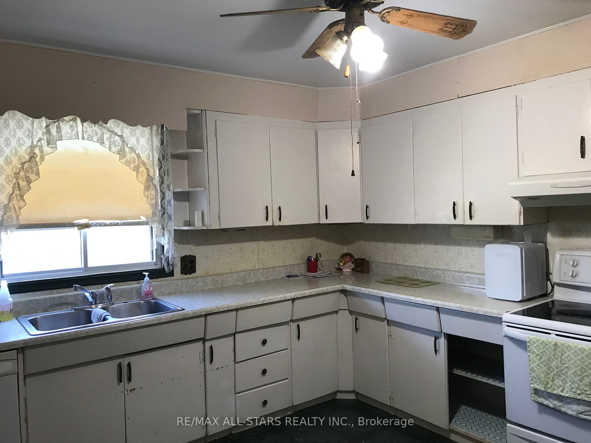 12251 Old Simcoe Rd
