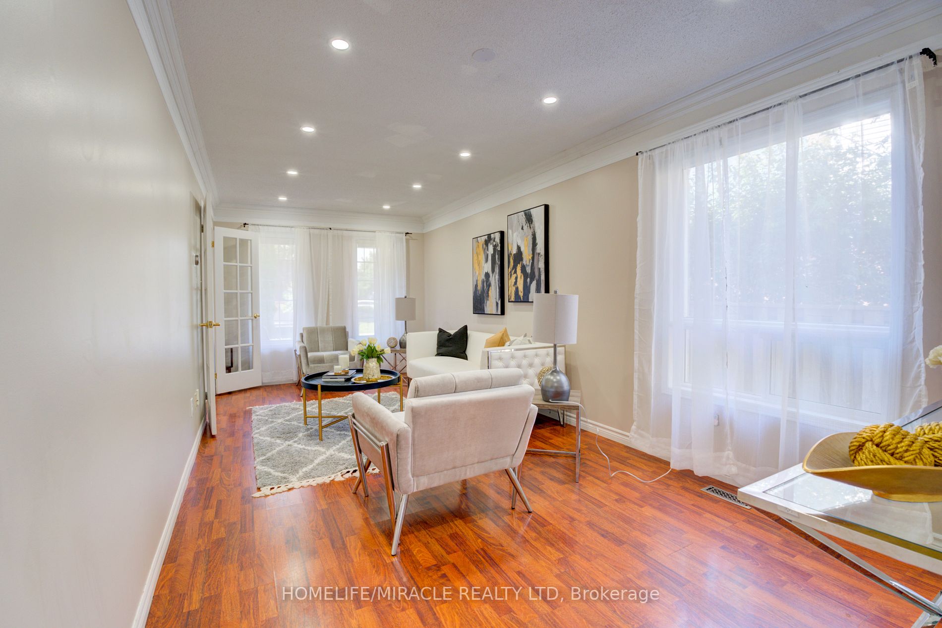 113 Meadowview Blvd