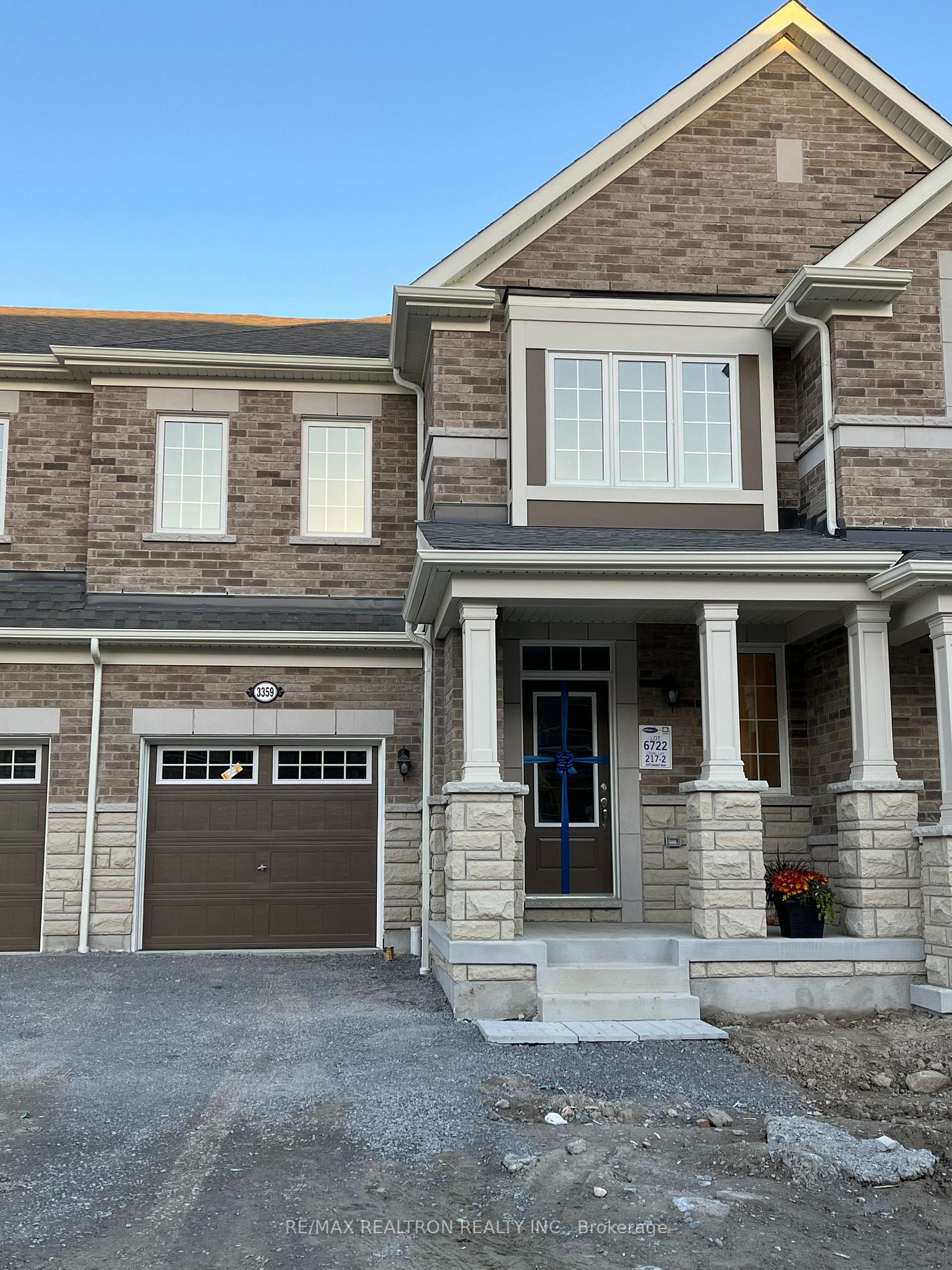 3359 Swordbill St