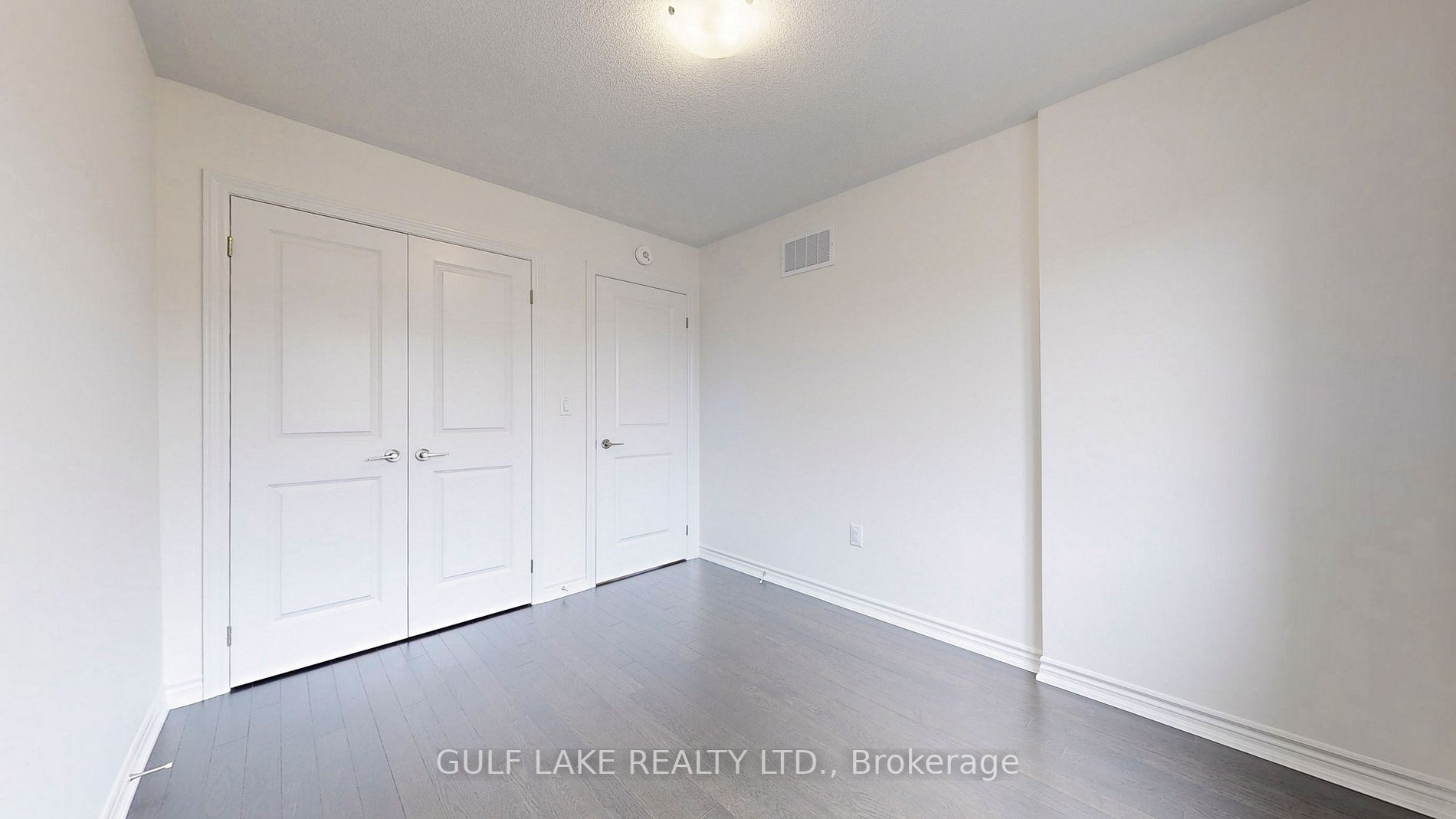 15 Floodgate Rd