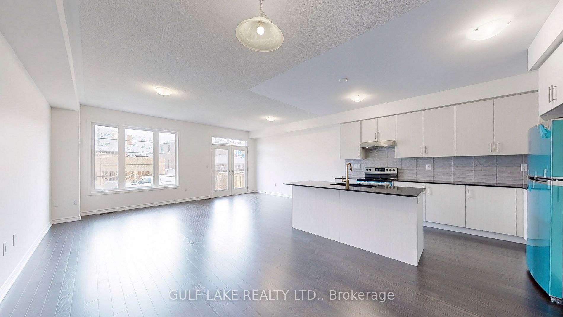 15 Floodgate Rd