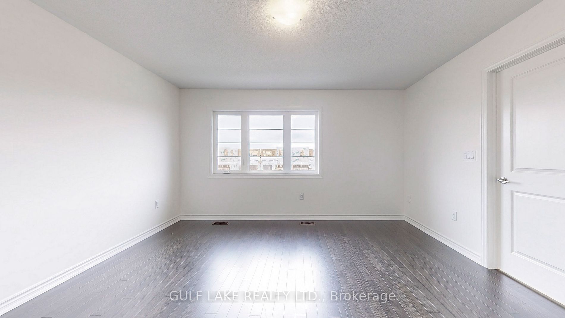 15 Floodgate Rd