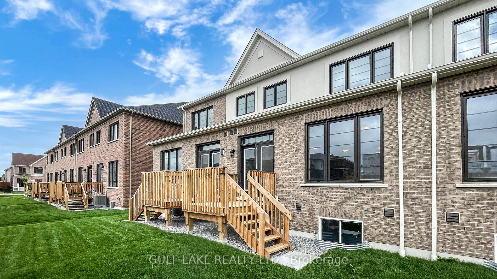 15 Floodgate Rd