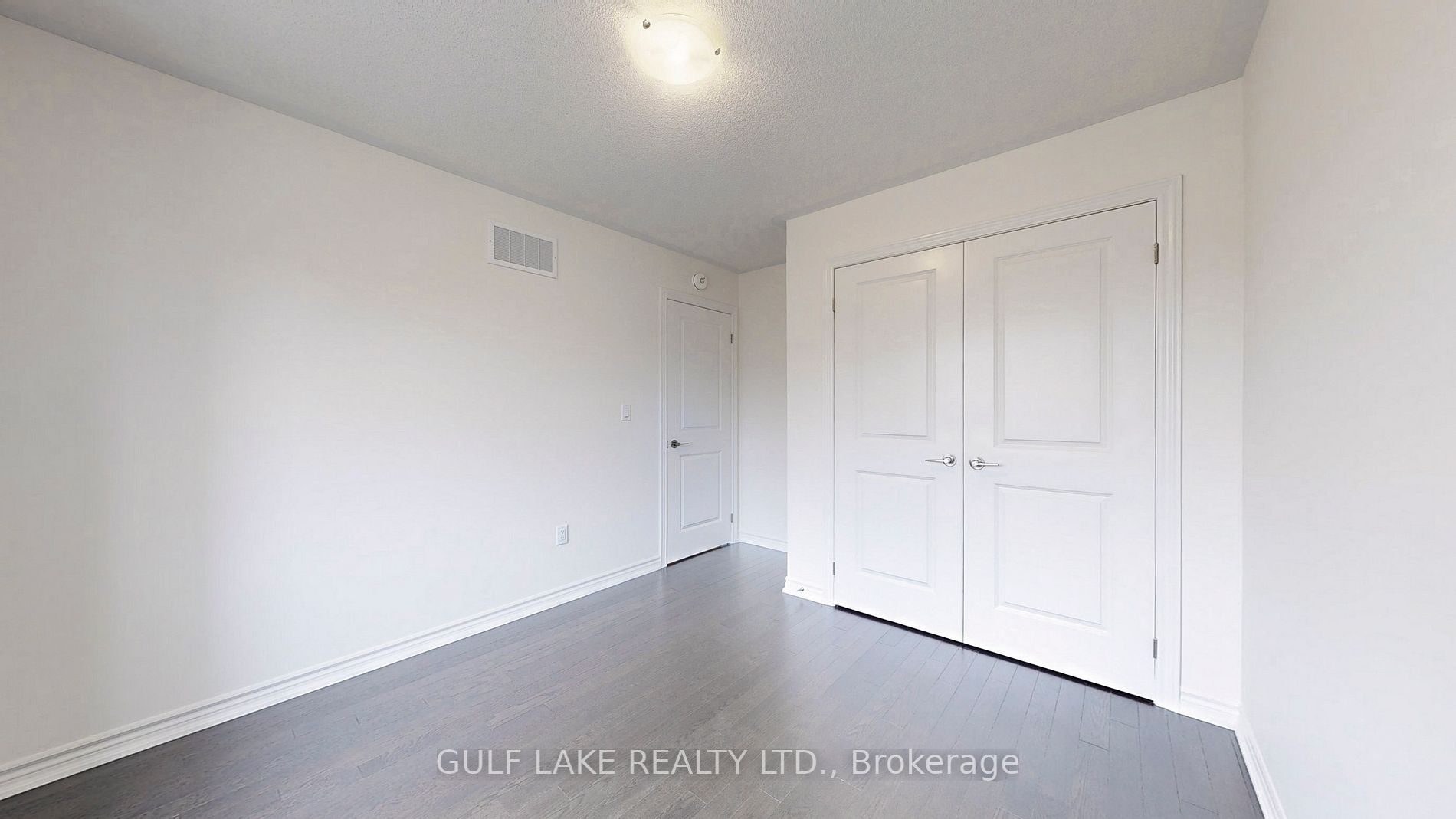 15 Floodgate Rd