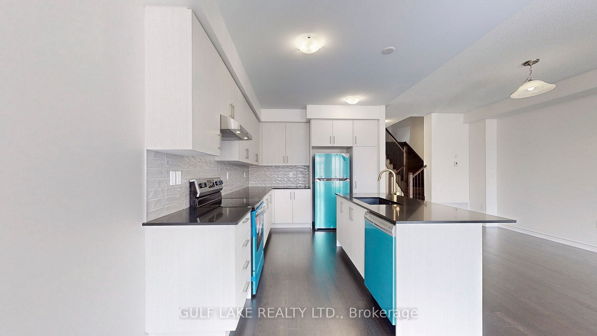 15 Floodgate Rd
