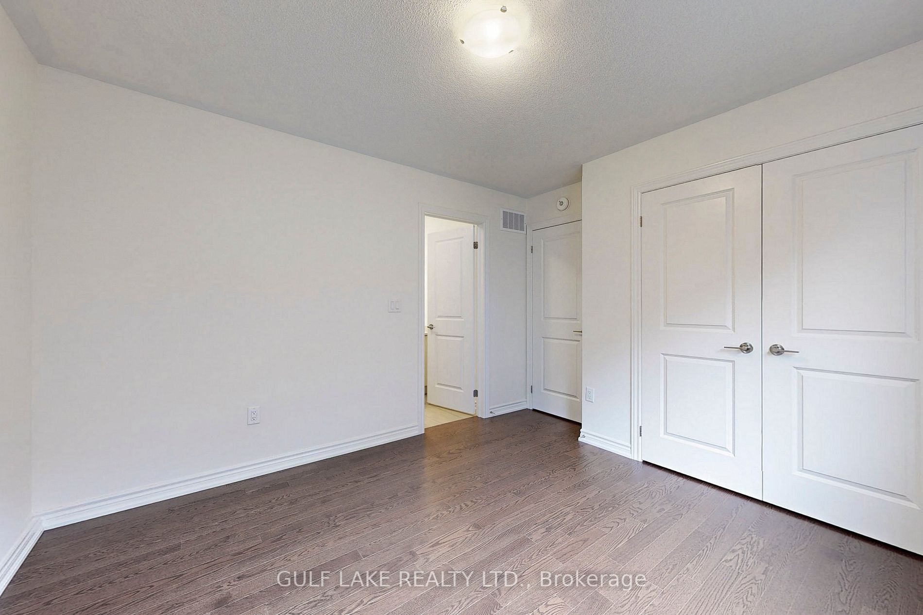 422 Coronation Rd