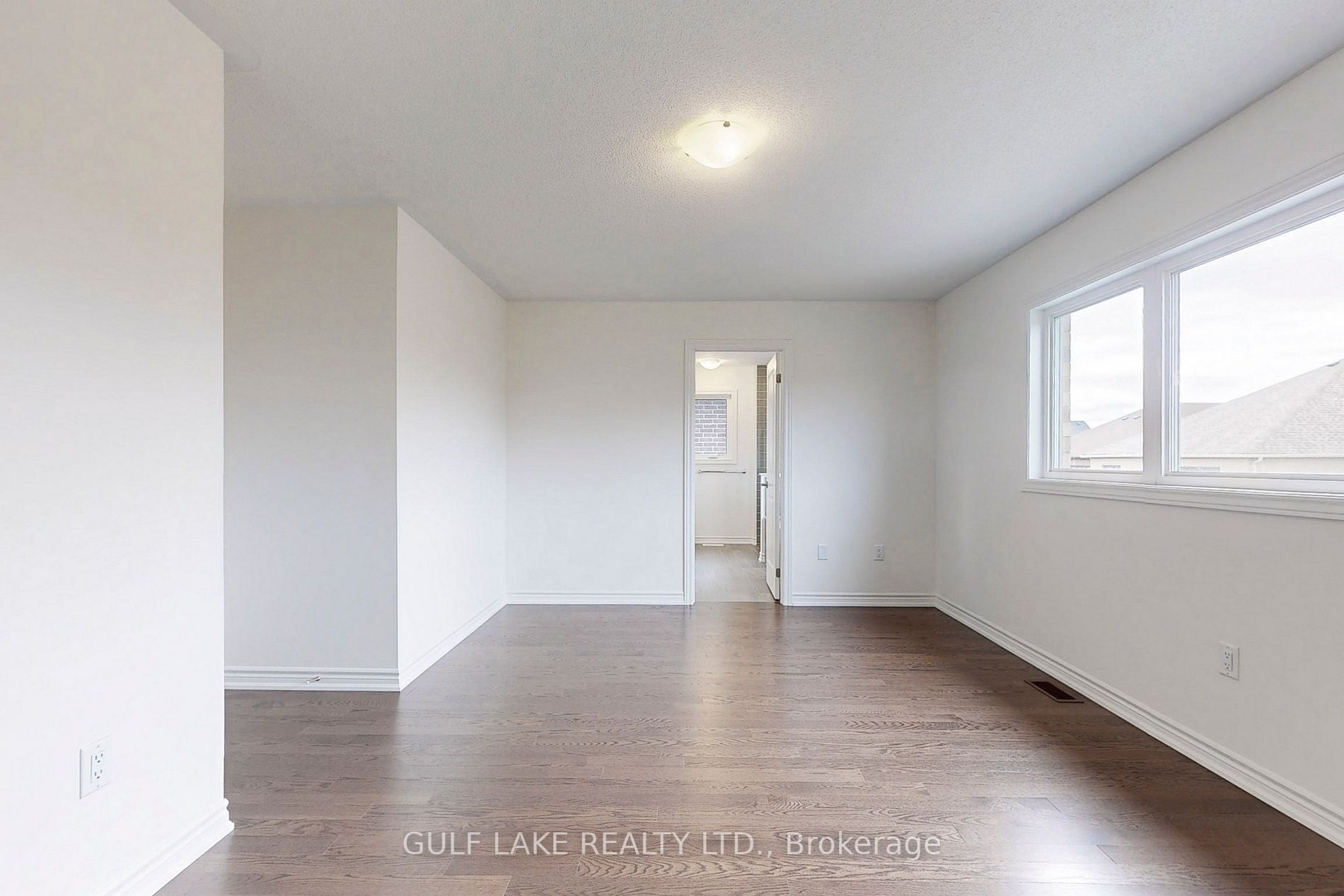 422 Coronation Rd