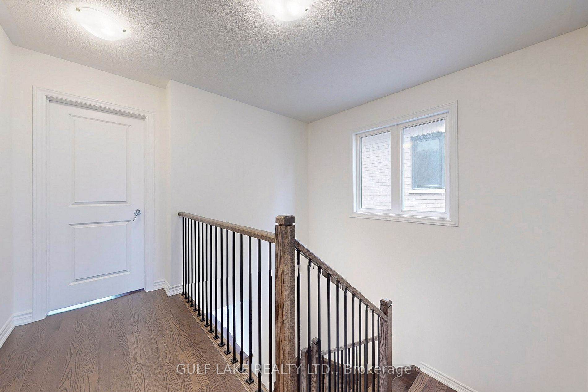 422 Coronation Rd