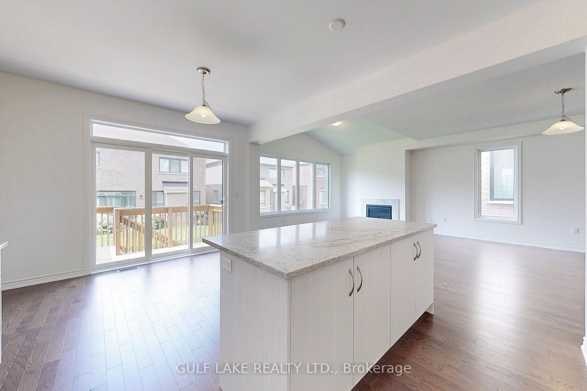422 Coronation Rd