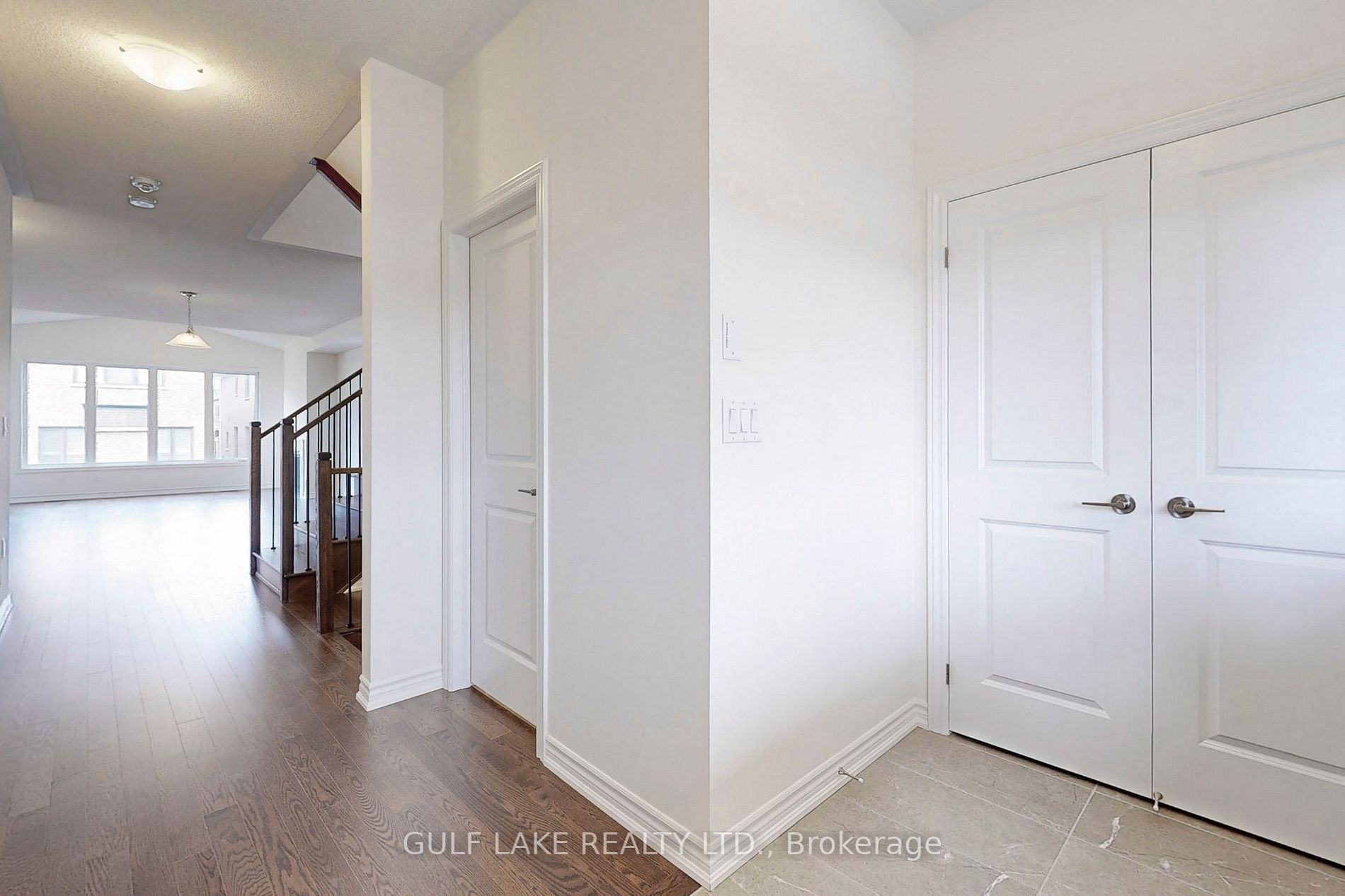 422 Coronation Rd