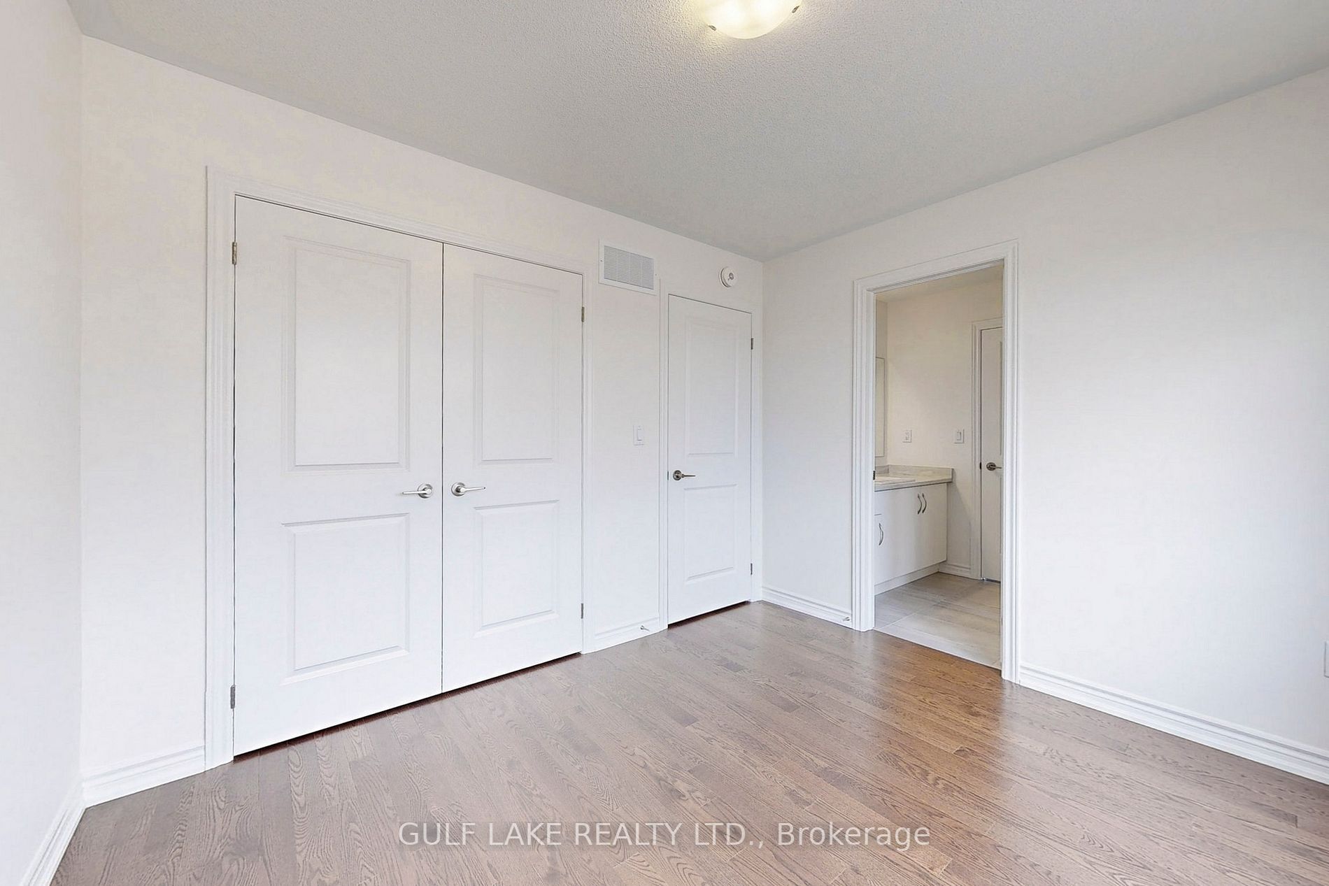 422 Coronation Rd