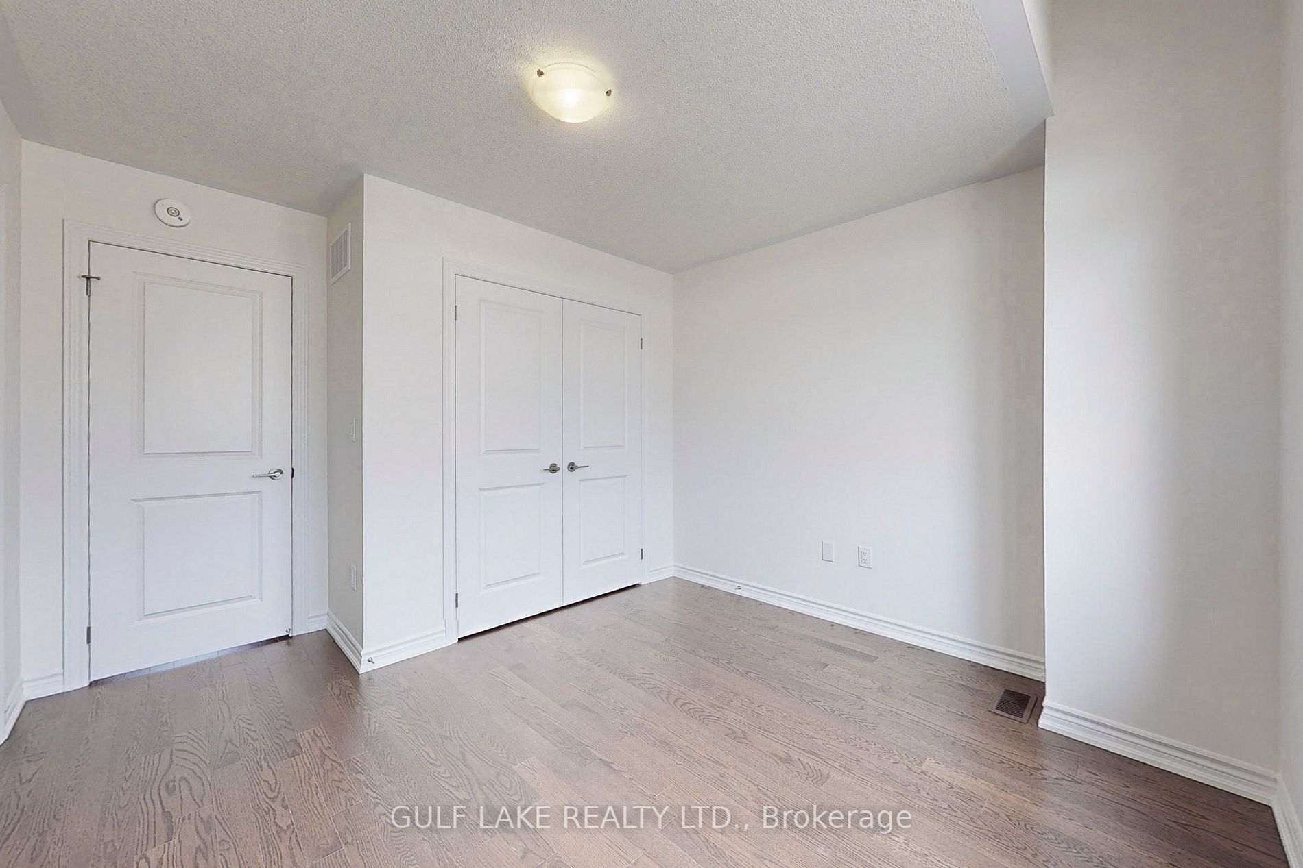 422 Coronation Rd