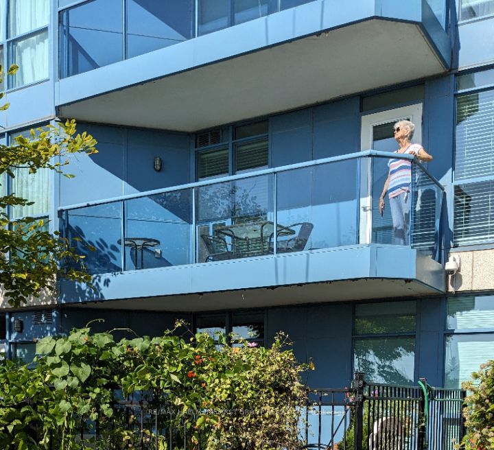 340 Watson Street W, #106