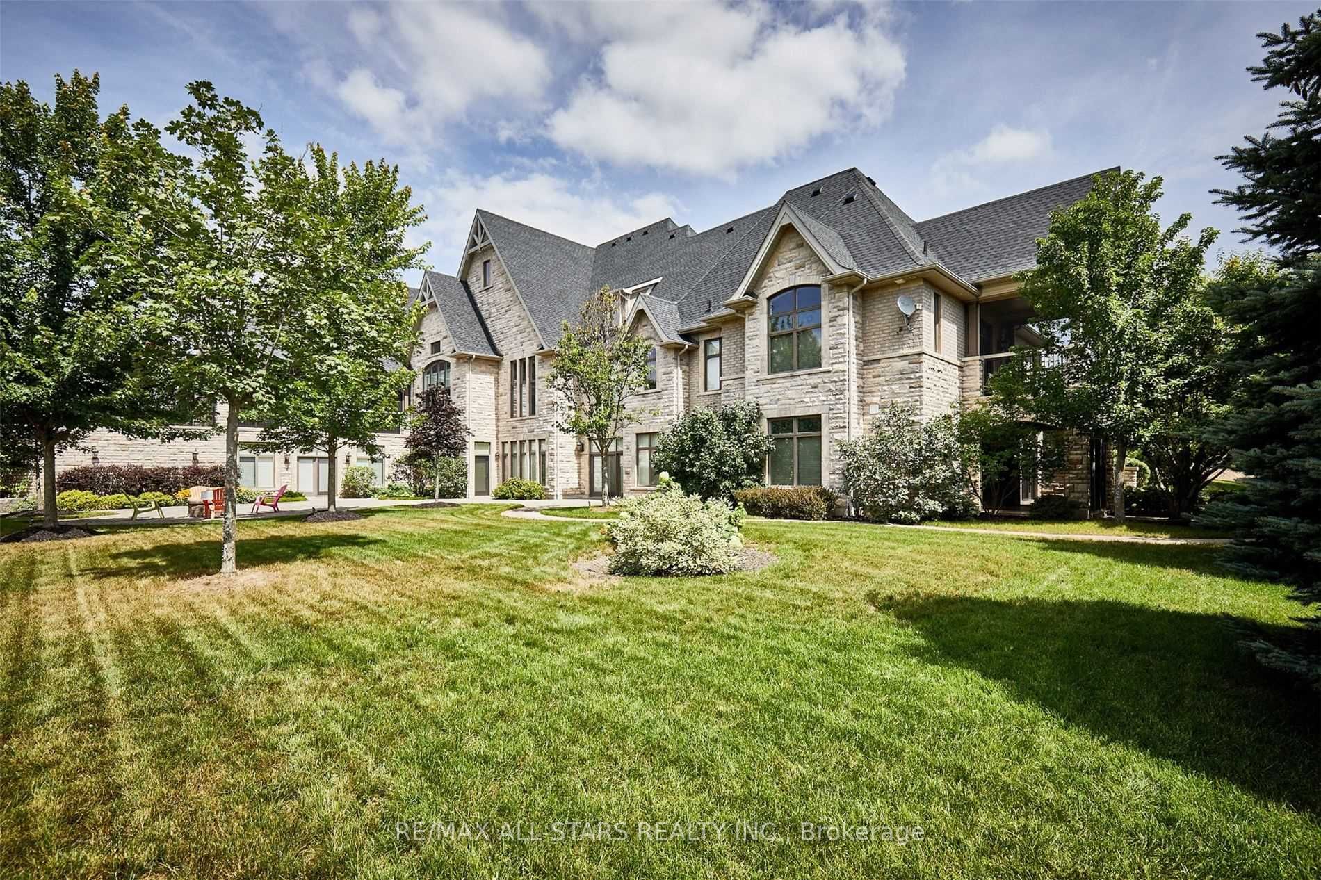 19 Clyde Crt