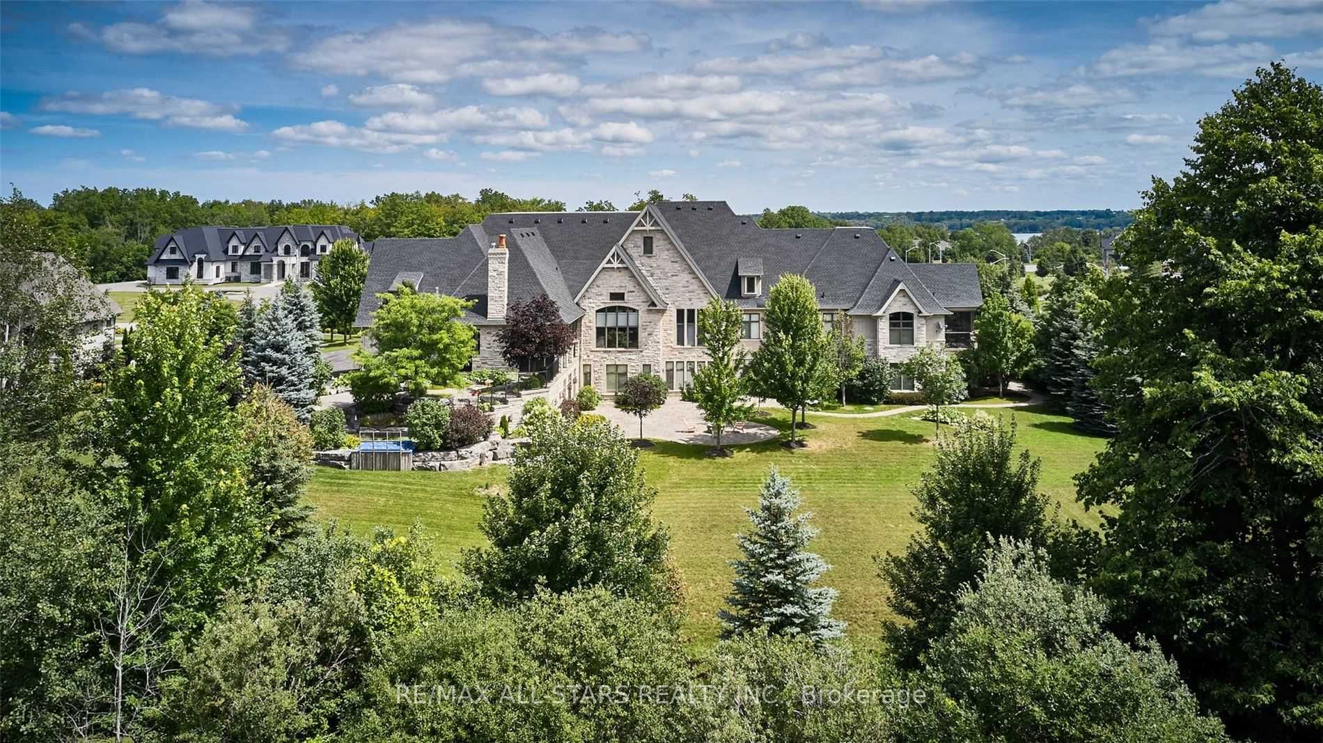 19 Clyde Crt