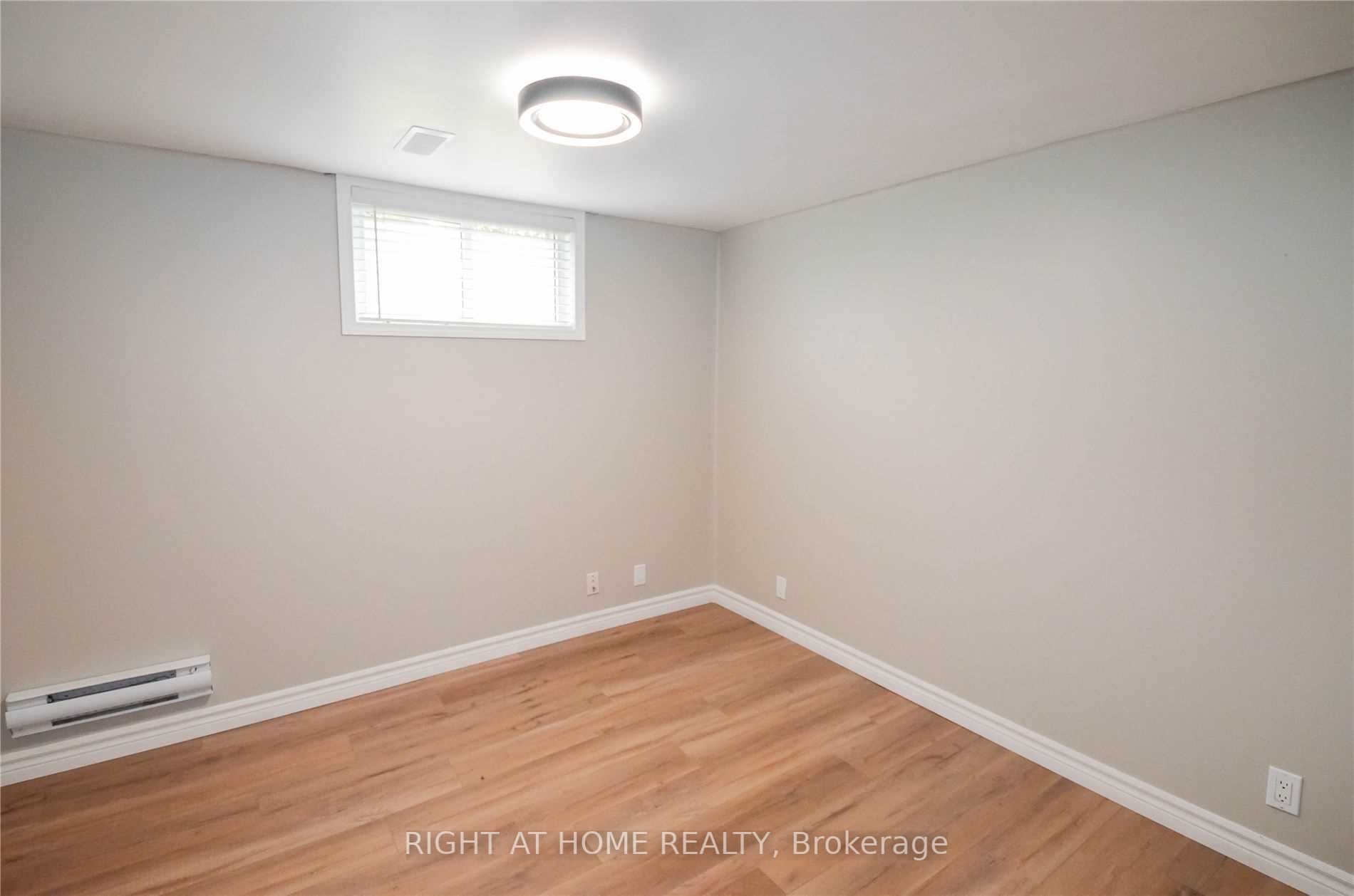 521 Poplar Avenue