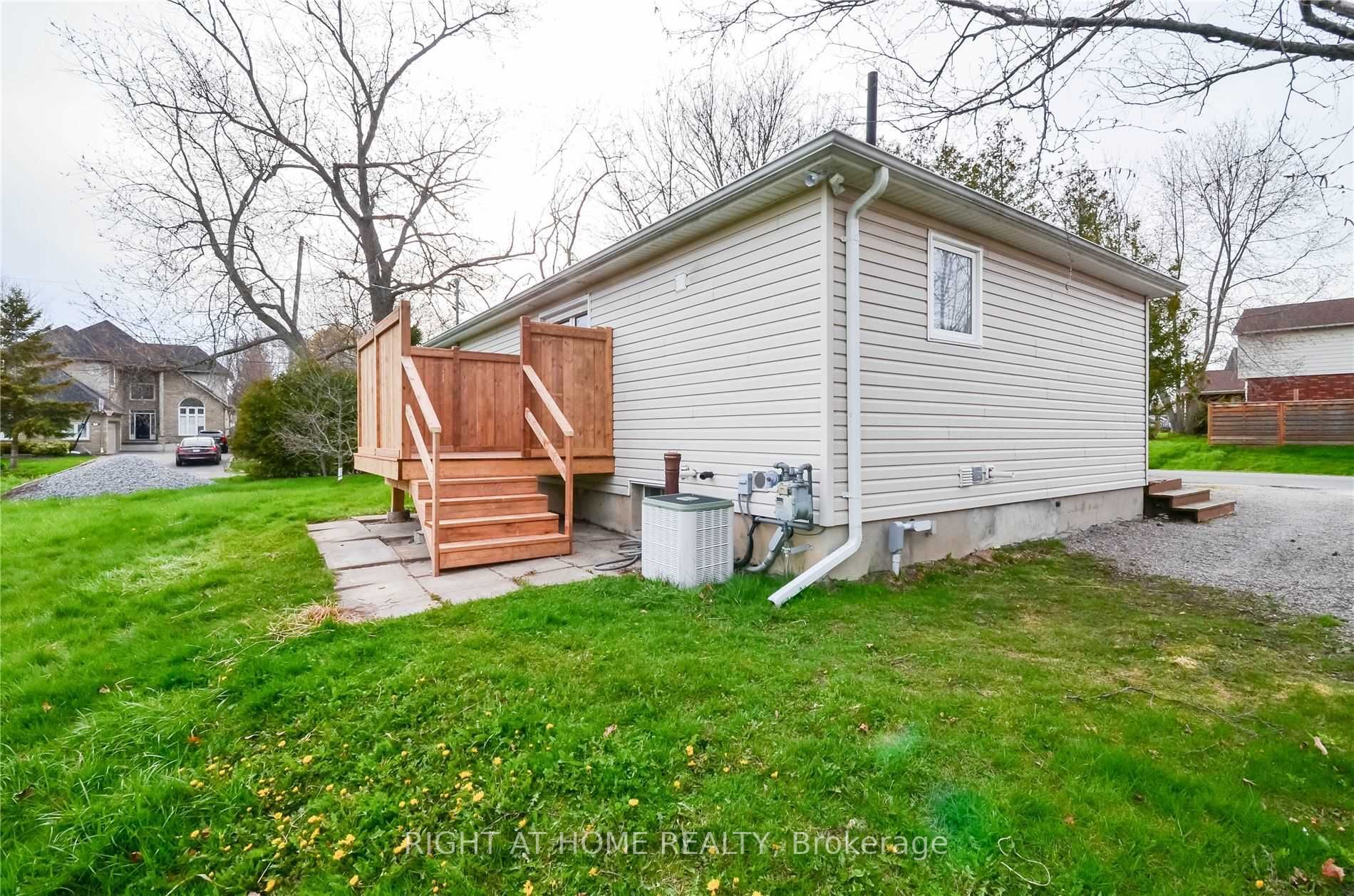521 Poplar Avenue
