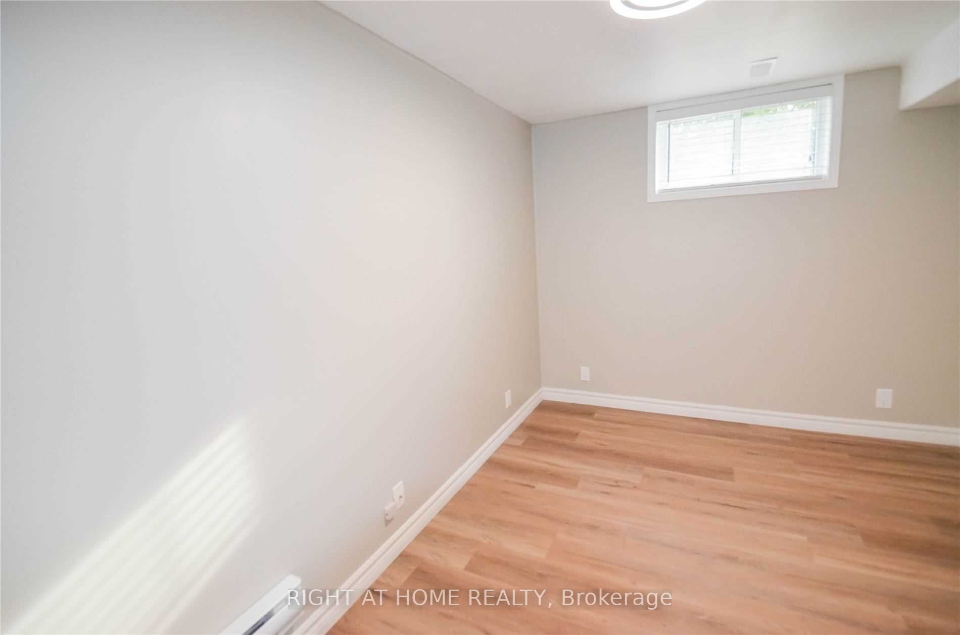 521 Poplar Avenue
