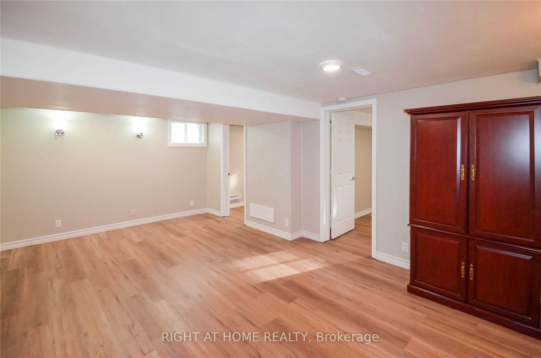 521 Poplar Avenue