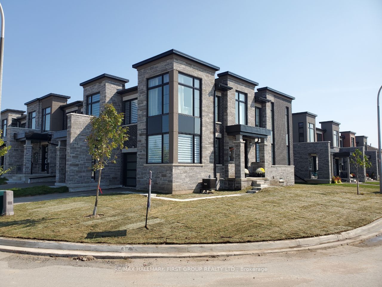 80 Pine Gate Pl