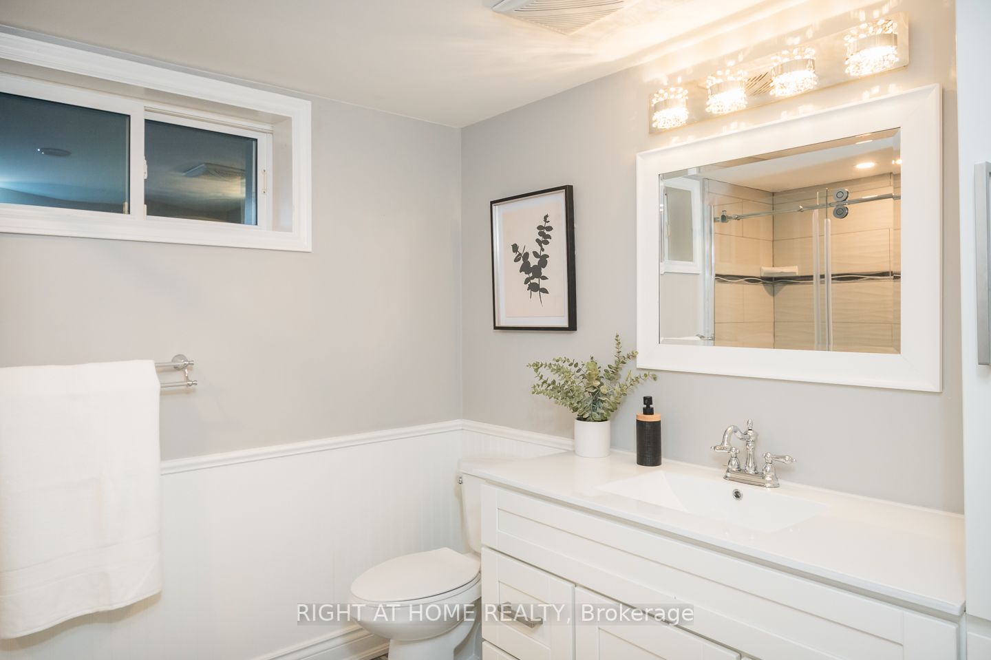 20 Glenlaura Cres