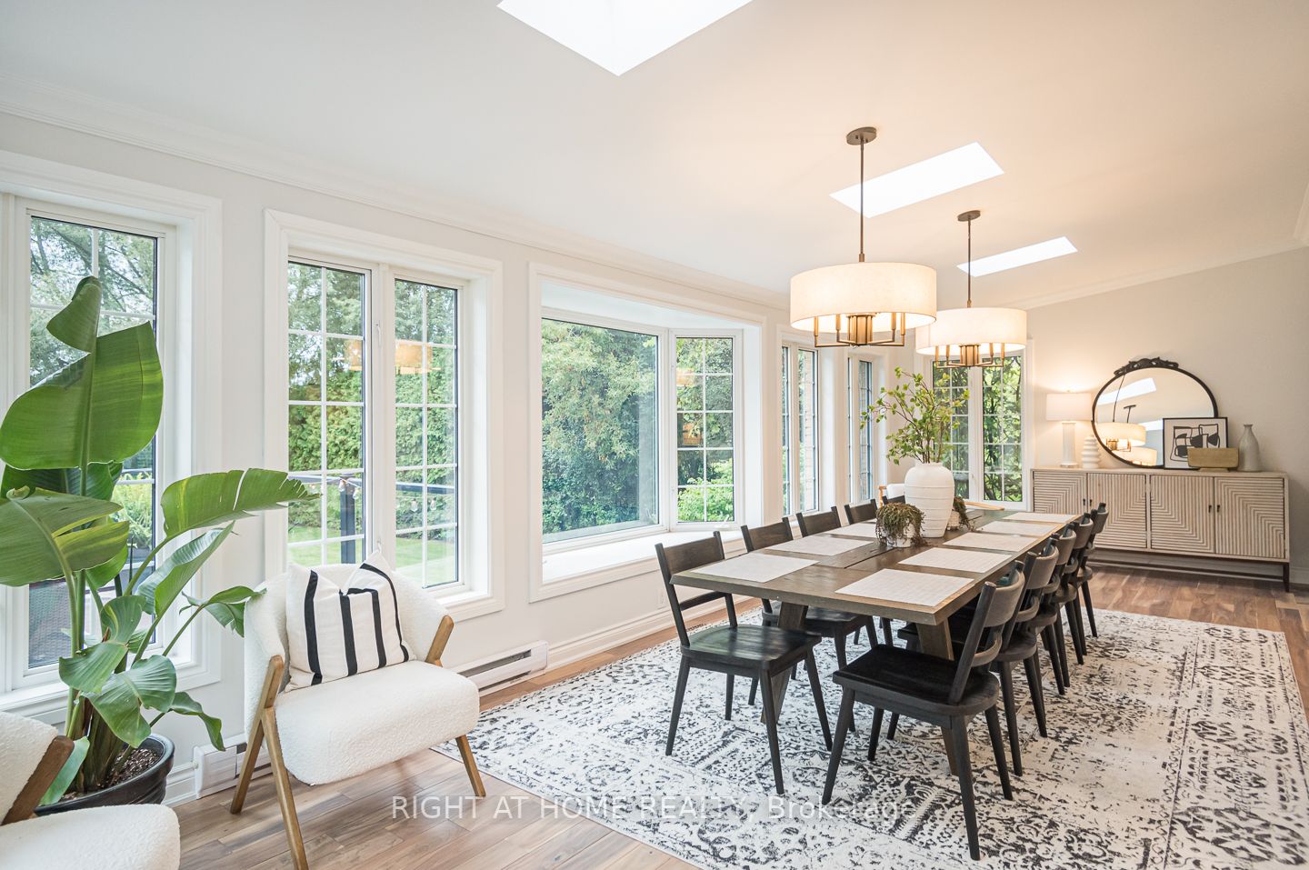20 Glenlaura Cres