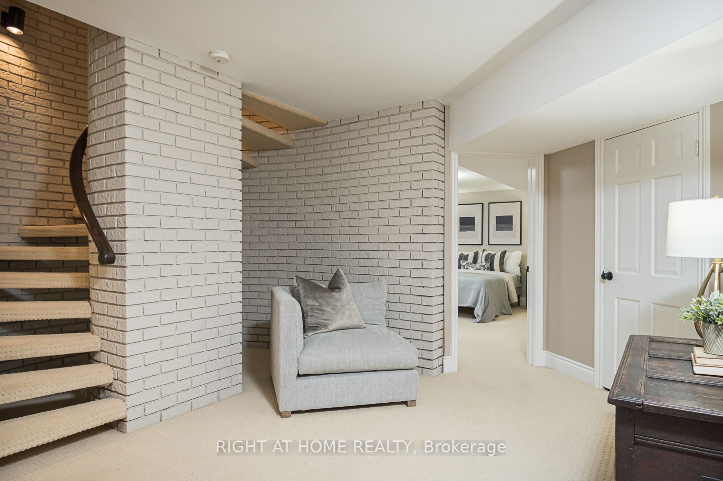 20 Glenlaura Cres