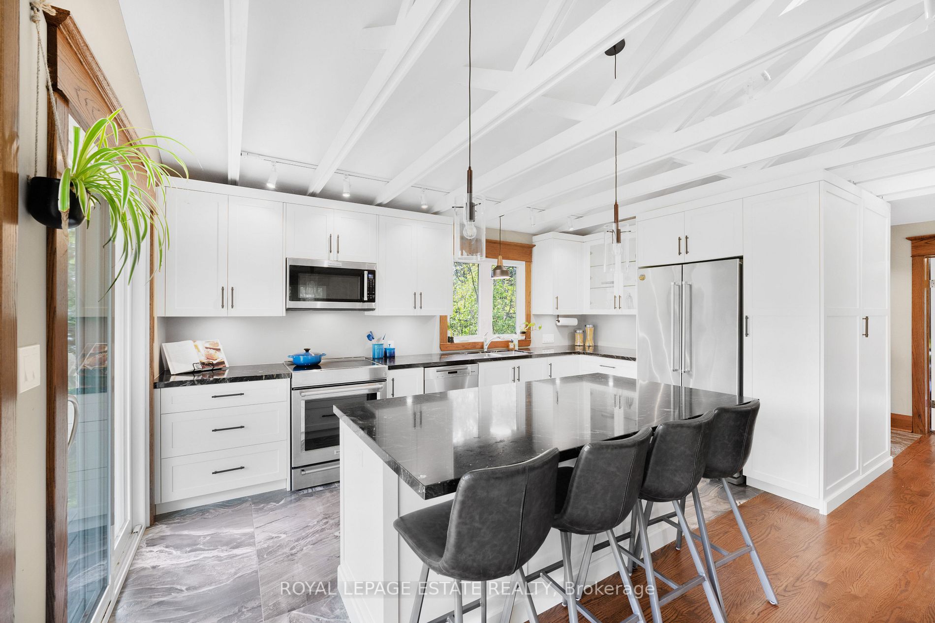 185 Uxbridge Pickering Line
