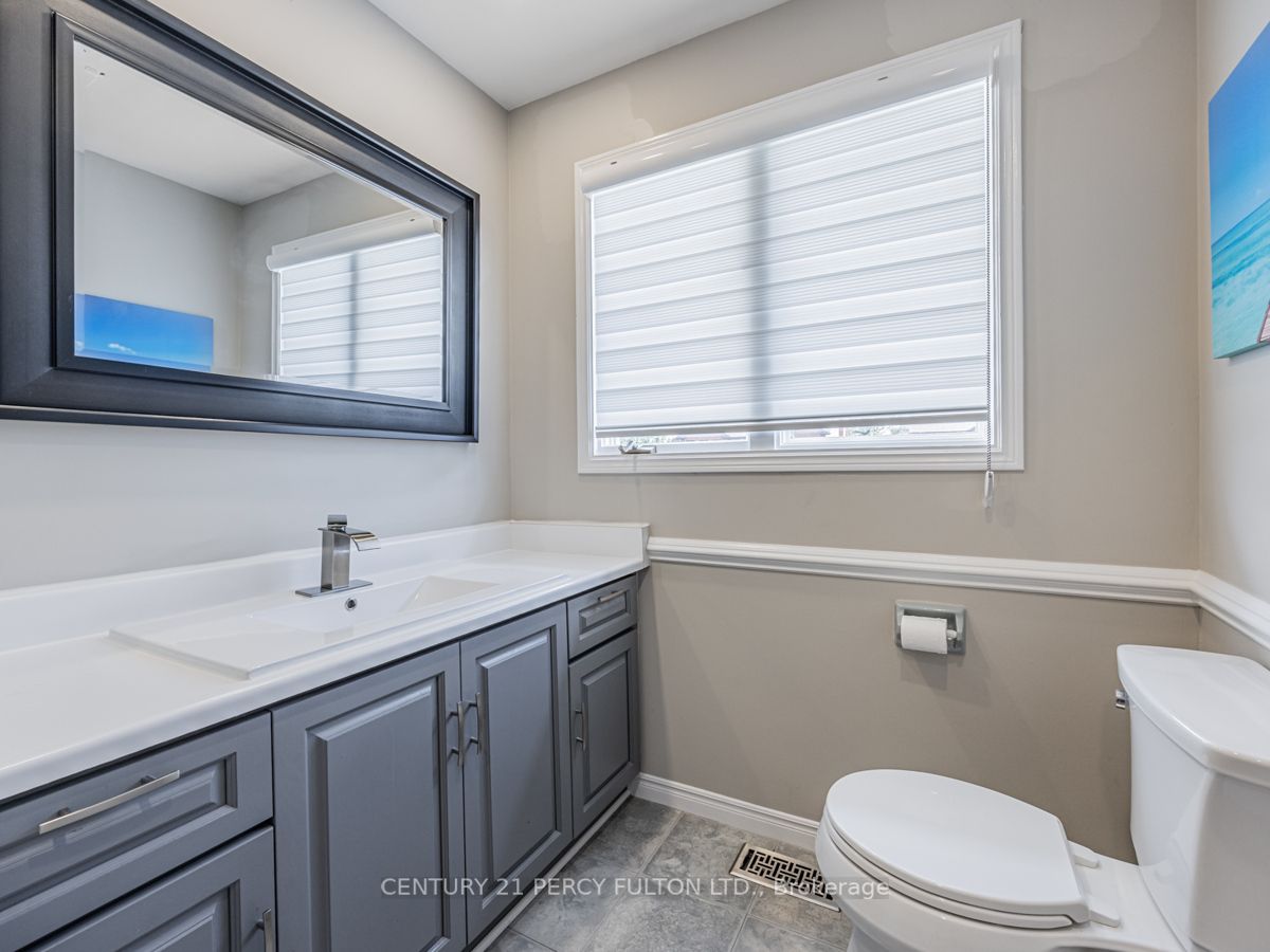 34 Kingswood Dr N