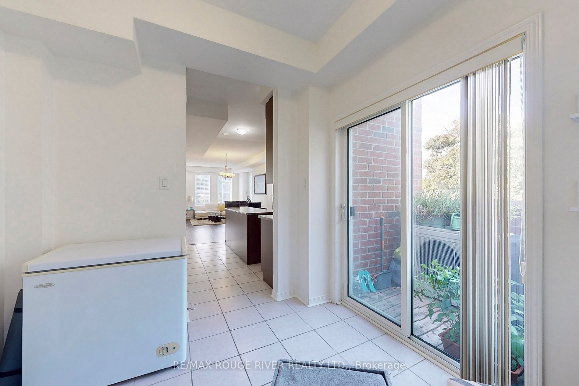 4715 Kingston Rd, #2
