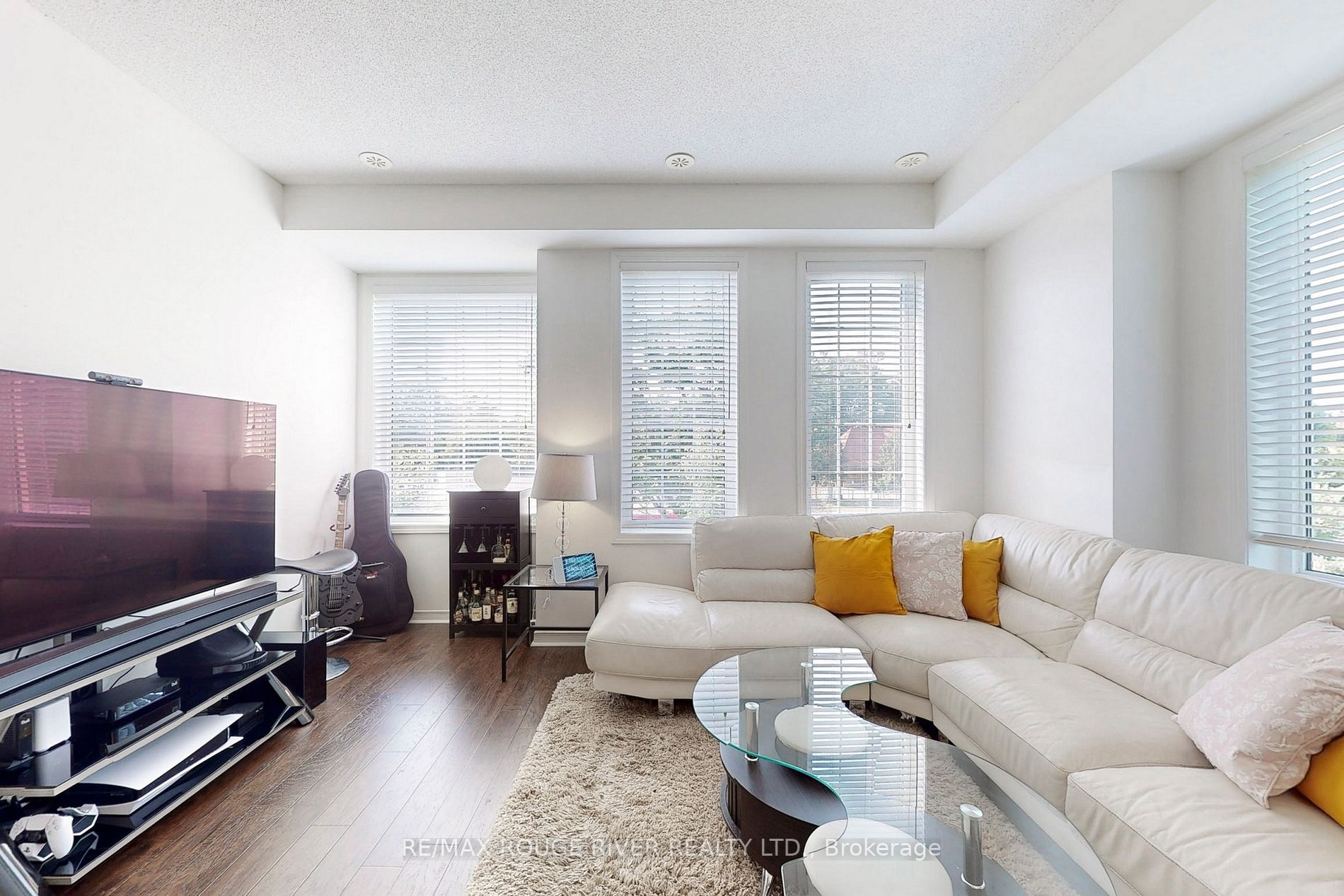 4715 Kingston Rd, #2