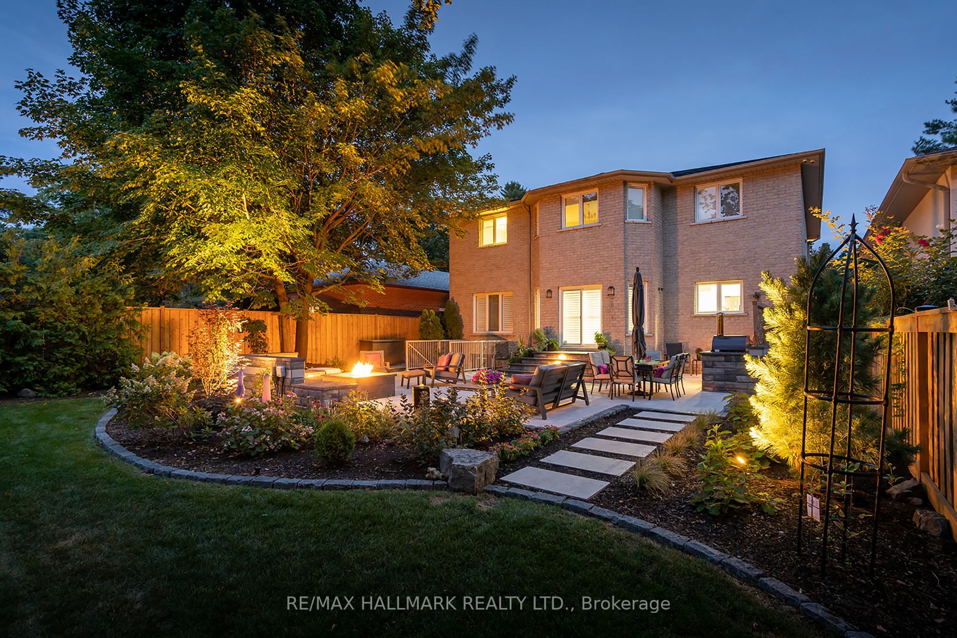 165 Bathgate Dr