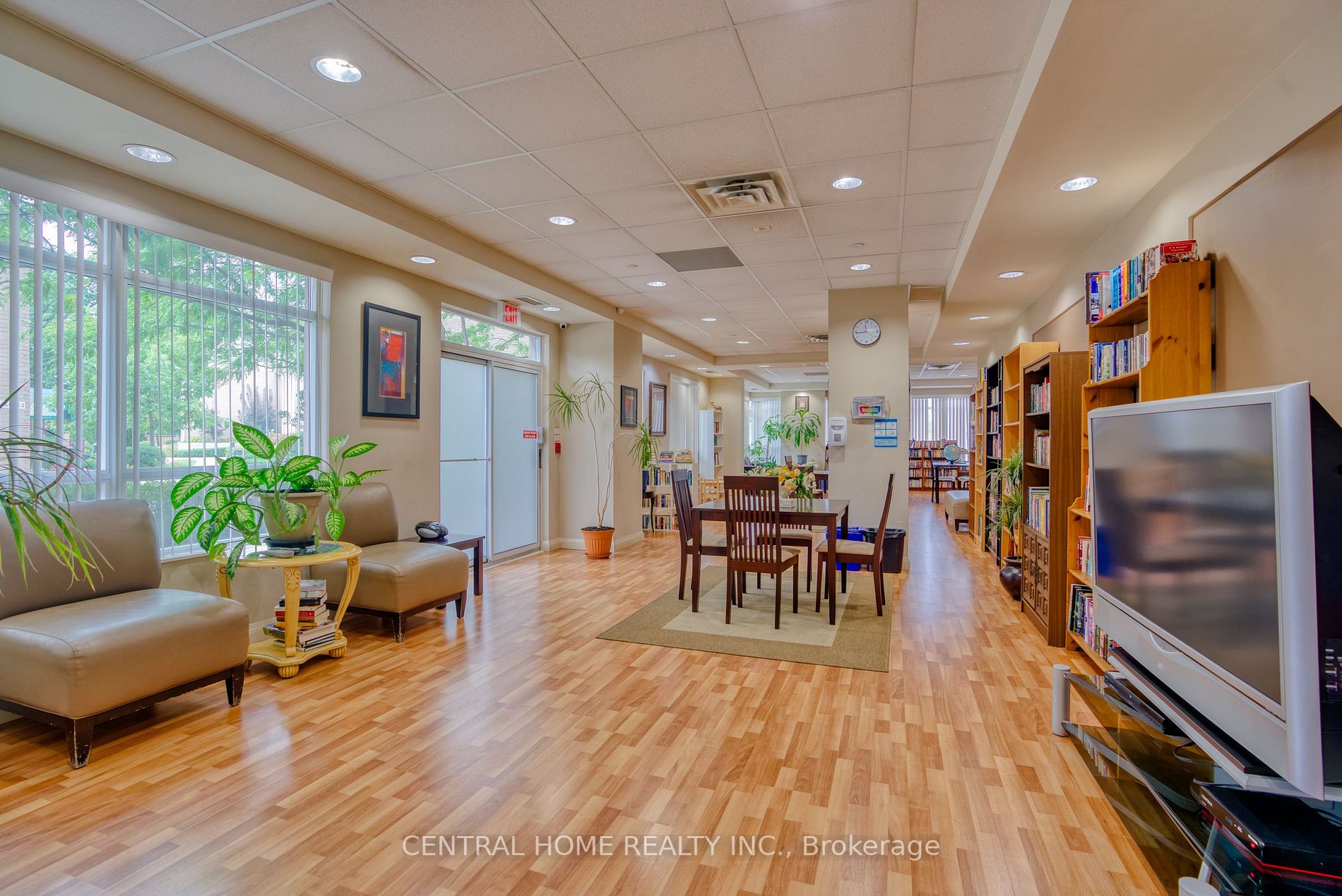 3650 Kingston Road, #520