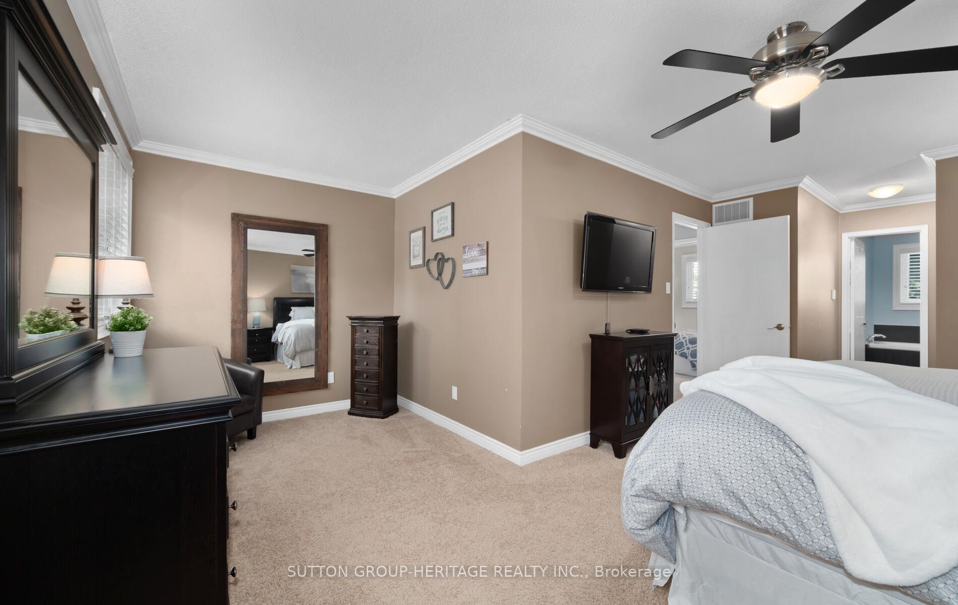 33 Spiers Crescent