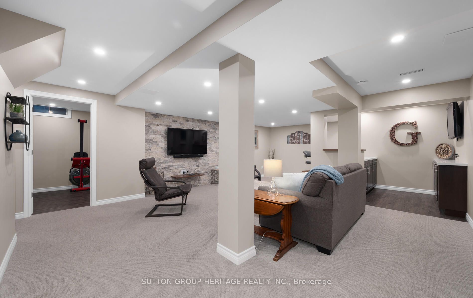 33 Spiers Crescent