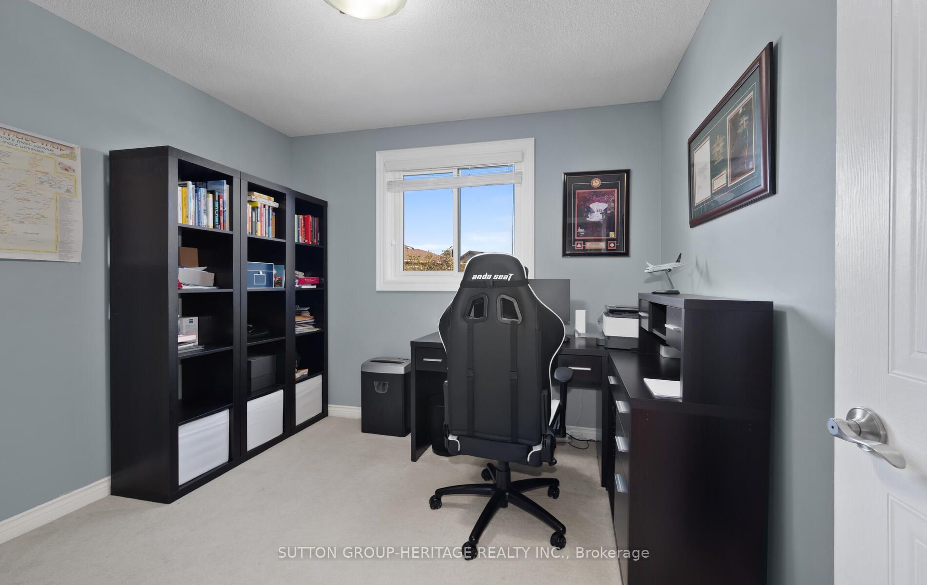 33 Spiers Crescent