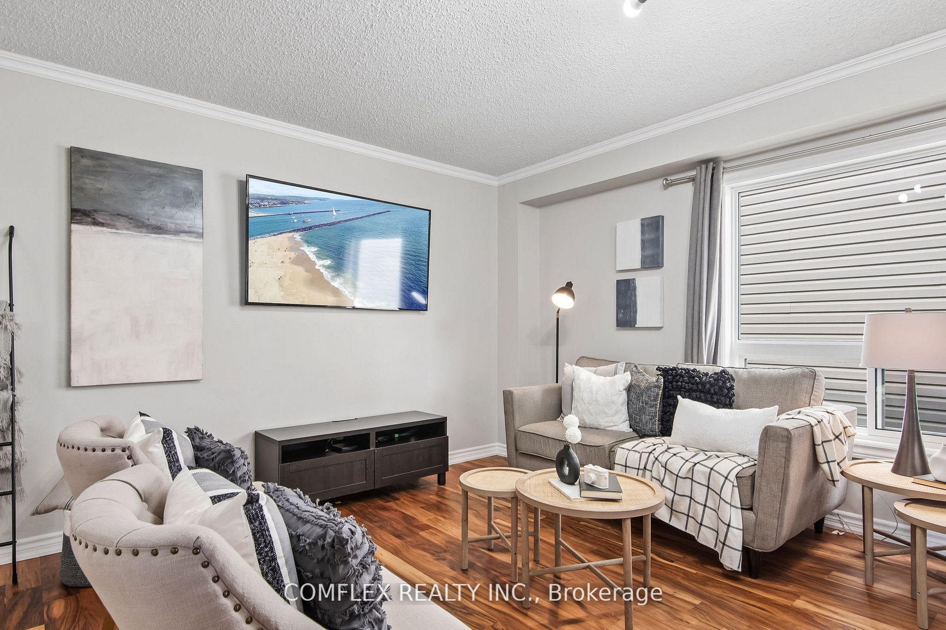 271 Scottsdale Dr