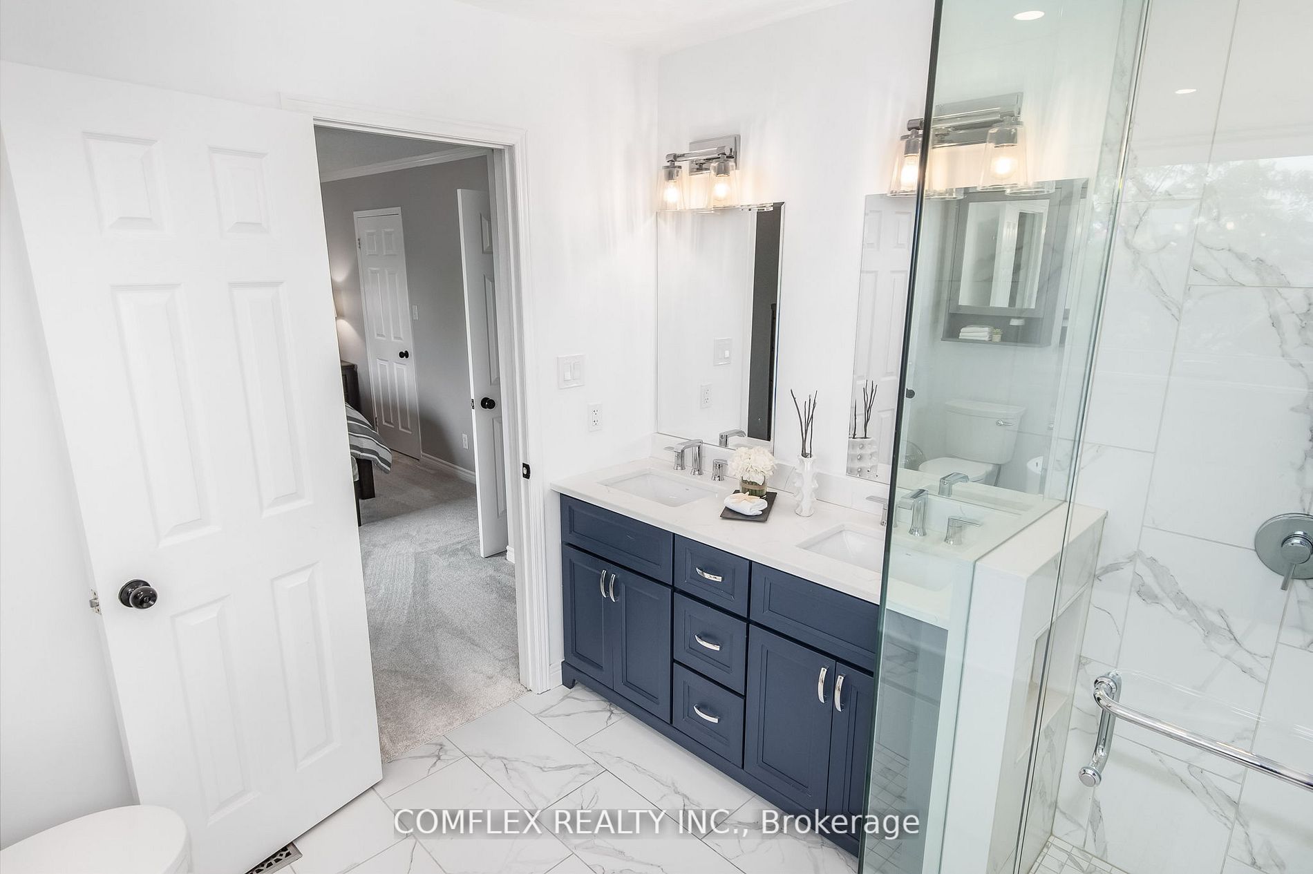 271 Scottsdale Dr
