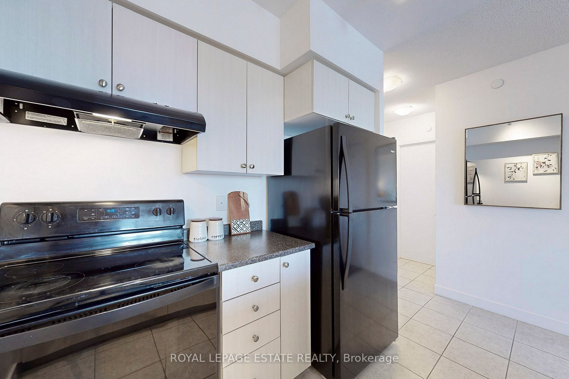 8 Trent Ave, #1112