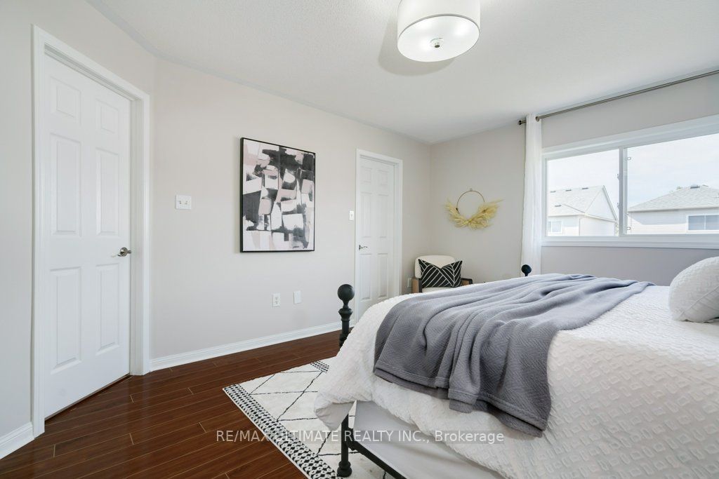 53 Juneau Cres